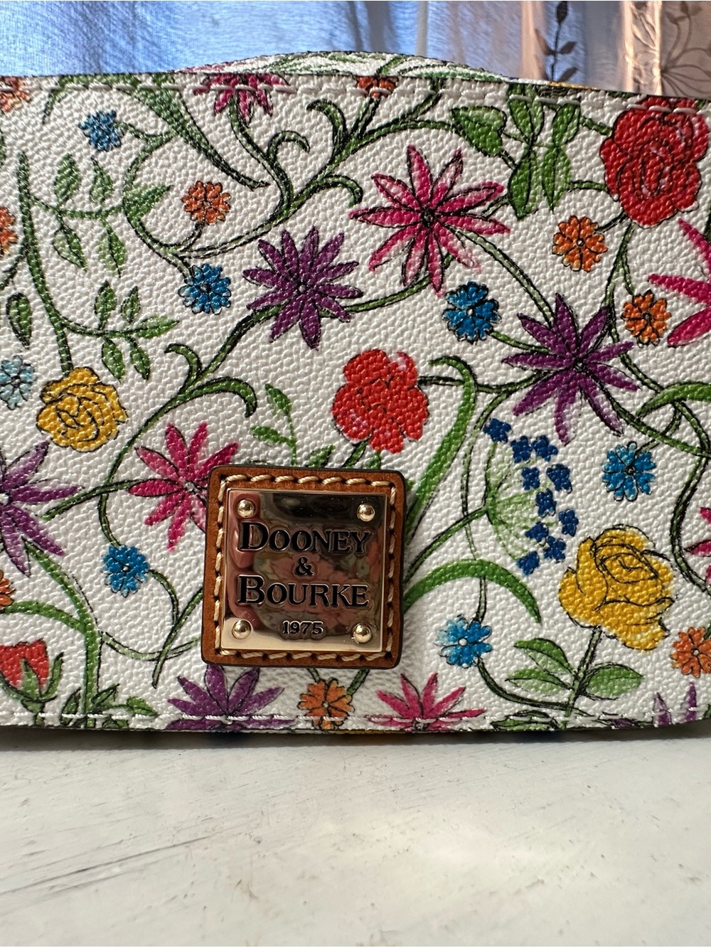 Dooney & Bourke White Wildflower Floral Coated Canvas Belt Bag - Picture 11 of 12